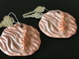 萩焼のキーホルダーの写真