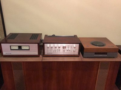 パイオニアEXCLUSIVE C3aのオーディオを展示しています。