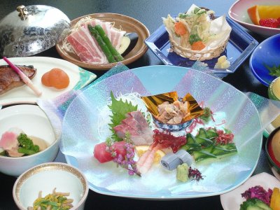 会席料理　春バージョンです。