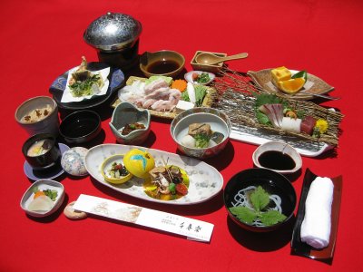 会席料理　春と夏イメージです。