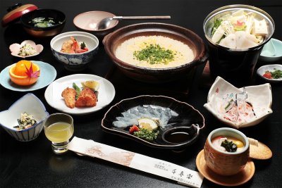 フグ会席・冬の写真です。